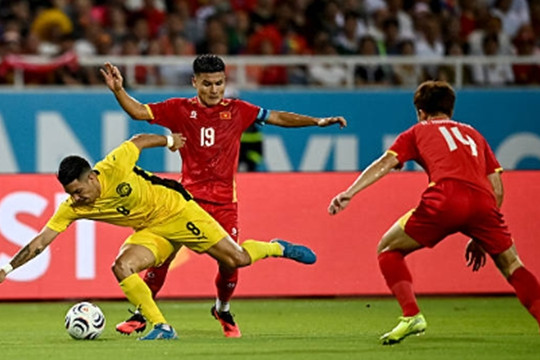 Hạ Malaysia tổng tỷ số 4-0, tuyển Việt Nam nhận thưởng 4,5 tỷ đồng trước trận đấu Thái Lan
