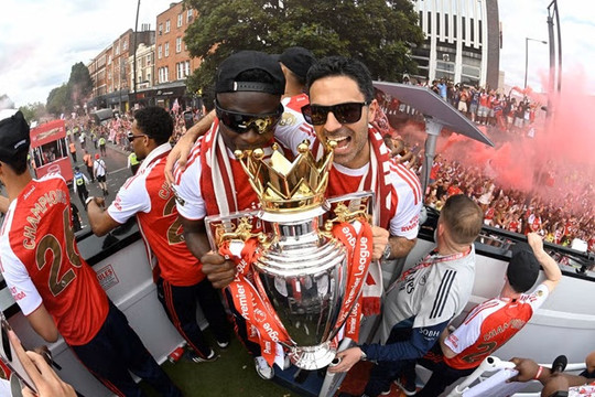Ngoại hạng Anh 2026/27: 9 trong 11 chuyên gia tin Arsenal sẽ bảo vệ thành công ngôi vương