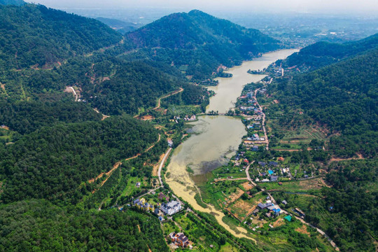 Hà Nội yêu cầu xử lý dứt điểm 5 vị trí vi phạm đất rừng phòng hộ hồ Đồng Đò trước ngày 5/9