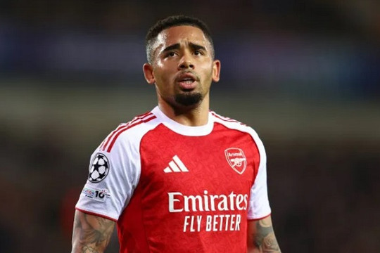 Bị Mikel Arteta gạch tên tại Arsenal, Gabriel Jesus quyết ở lại Ngoại hạng Anh cứu sự nghiệp