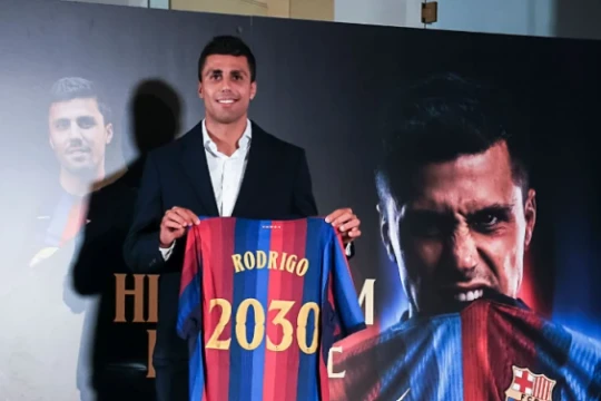 Thách thức hàng công và bài toán đăng ký cầu thủ của Hansi Flick tại Barcelona mùa 2026/27