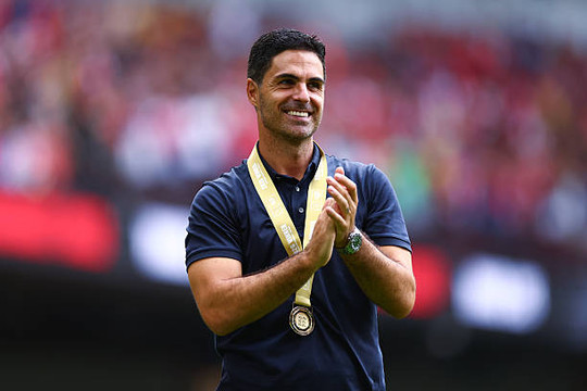 Sự ổn định của Mikel Arteta đưa Arsenal vượt lên trong Ngoại hạng Anh mùa 2026/2027