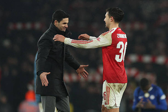 HLV Mikel Arteta bảo vệ Martin Zubimendi trước truyền thông trước thềm mùa giải mới
