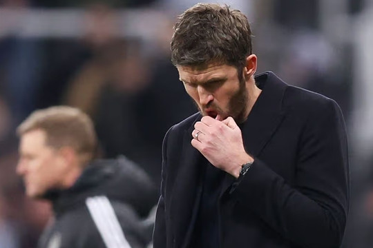 Thử thách 10 ngày quyết định vận mệnh của Michael Carrick và Manchester United đầu mùa giải mới
