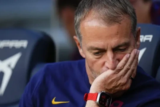 Barcelona bước vào chiến dịch La Liga mới với canh bạc không tiền đạo cắm của Hansi Flick