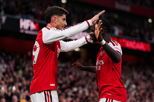 Arsenal thị uy sức mạnh nhà vô địch khi vùi dập Coventry City 3-0 tại vòng 1 Ngoại hạng Anh