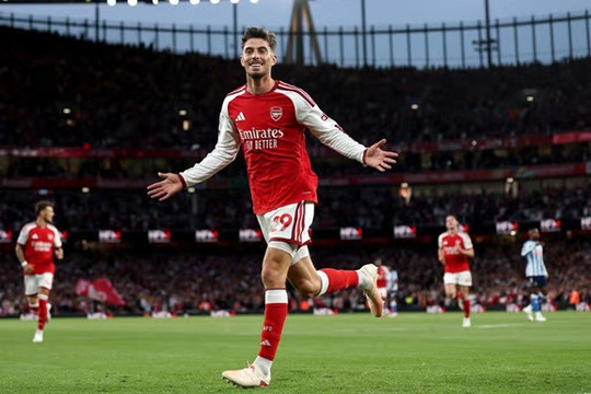 Kai Havertz liên tục nổ súng khẳng định vị thế số một trên hàng công Arsenal mùa giải mới