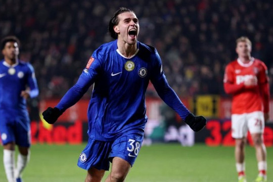 Sevilla đàm phán mượn tiền đạo trẻ Marc Guiu sau khi bị gạch tên khỏi danh sách Chelsea