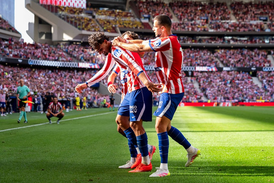 Atletico Madrid nhọc nhằn cầm hòa Villarreal 2-2 trong thế mất người kịch tính ở La Liga