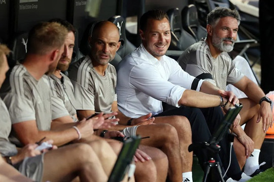 Matthias Jaissle tái thiết Newcastle United sau hai tuần: Lối chơi chiều dọc lên ngôi