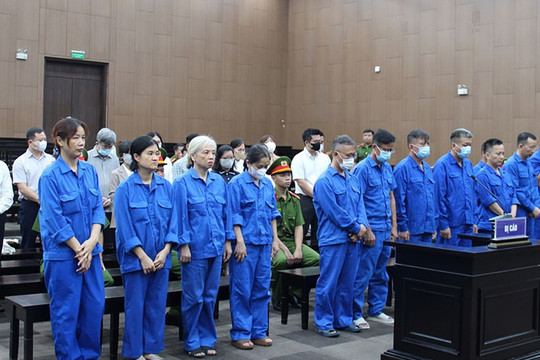 Cựu Thứ trưởng Nguyễn Bá Hoan lĩnh án 12 năm tù