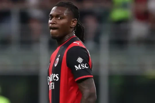 Aston Villa đàm phán chiêu mộ bom tấn Rafael Leao từ AC Milan với mức giá 50 triệu euro