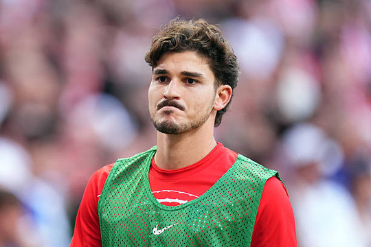 Arsenal và bài toán chiêu mộ Julian Alvarez: Danh hiệu lớn quý hơn lòng kiêu hãnh nhất thời