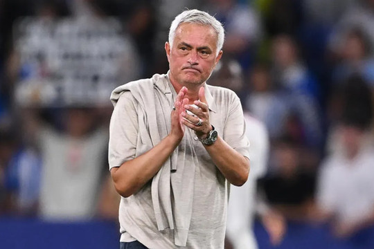 HLV Jose Mourinho khẳng định Real Madrid sẽ duy trì mạch thắng đậm sau trận thắng 4-1