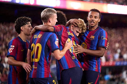 Barcelona hạ Bilbao 2-0: Đẳng cấp Raphinha và màn ra mắt của tân binh Rodri tại Camp Nou