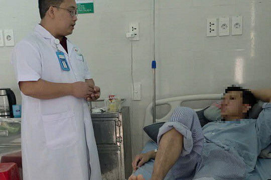 Cấp cứu bệnh nhân ‘gãy cậu nhỏ’ do tai nạn sinh hoạt