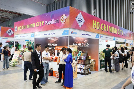 Kim ngạch xuất khẩu 8 tháng đạt 374 tỷ USD: TPHCM thúc đẩy chuỗi cung ứng hàng tiêu dùng