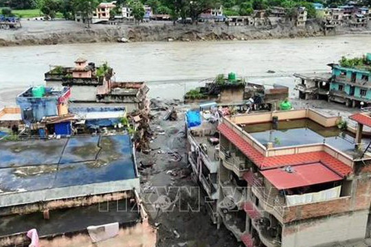 Lũ quét tại Nepal và Trung Quốc: Hơn 1.400 người thiệt mạng, gần 5.900 người mất tích