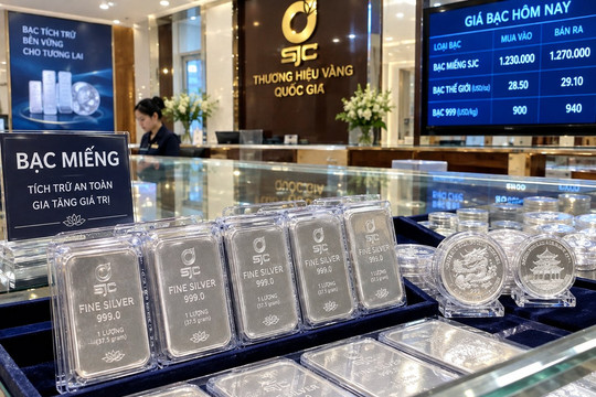 Giá bạc ngày 17/9 tăng lên 63,86 USD/ounce, thị trường nội địa đạt 2.286.000 đồng/lượng