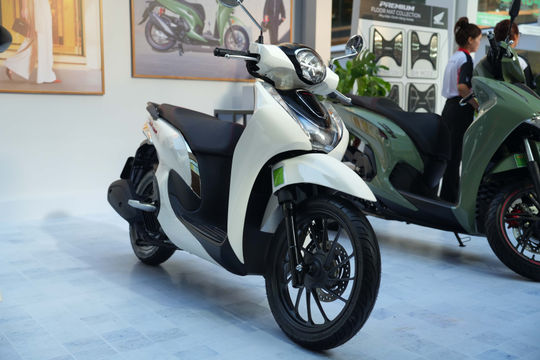 Honda 'trình làng' Sh mode 2027 đạt chuẩn Euro 4, giá từ 59,68 triệu đồng