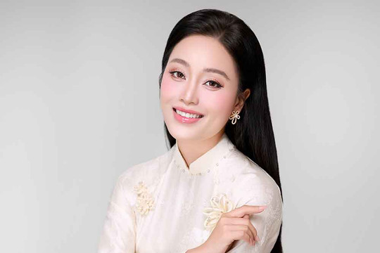 Hành trình 13 năm gìn giữ và phát huy âm nhạc dân gian của Sao Mai Huyền Trang
