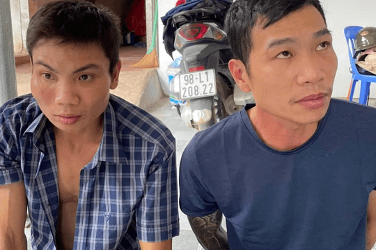 Sáng 4/10: Khởi tố 4 đối tượng dùng hung khí chém người khi đi trộm chó mèo