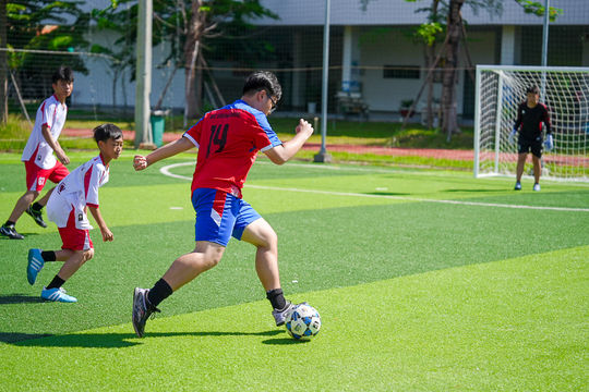 Hơn 1.000 người tham dự Hội thao UKA & iSchool Olympics 2026 cụm Trung Nam