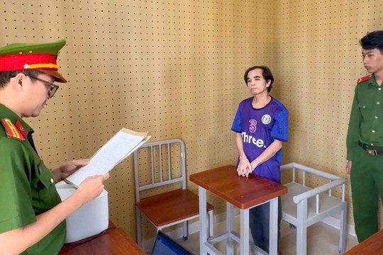 Đang bị truy nã đặc biệt, gã đàn ông thuê nhà trọ chứa 6,1 tấn pháo nổ
