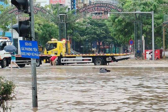 Miền Bắc, miền Trung đồng loạt mưa dông