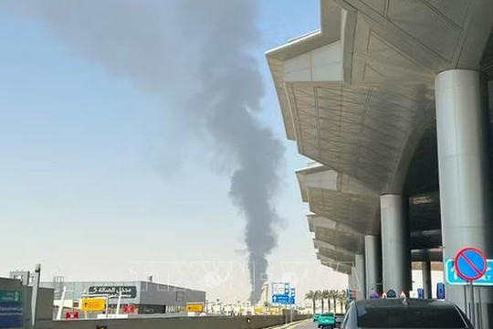 Vụ tấn công vào sân bay quốc tế của Saudi Arabia gây thương vong lớn