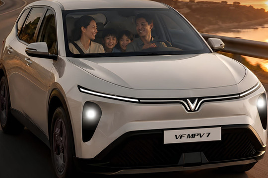 VinFast VF MPV 7 gây chú ý với truyền thông khi được vinh danh tại GIIAS Bandung