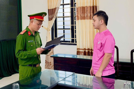 Bị khởi tố vì bán hơn 2000 sản phẩm giả thương hiệu nổi tiếng