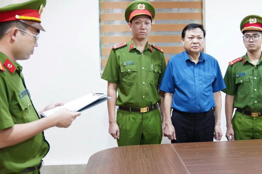 Khởi tố Bí thư và Chủ tịch xã ở Phú Thọ