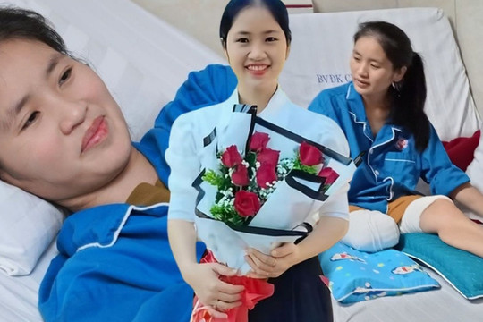 Mất một chân để cứu học trò, cô giáo vẫn đau đáu ngày trở lại bục giảng