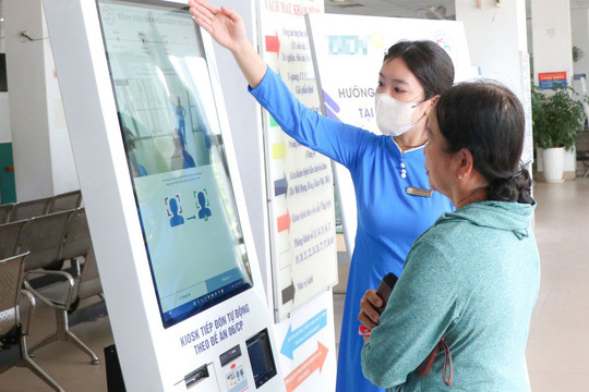 Khánh Hòa đẩy mạnh chuyển đổi số từ cấp cơ sở để phục vụ người dân