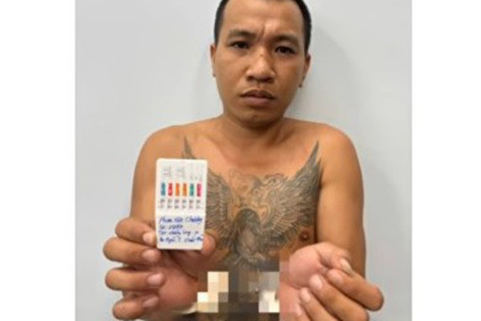 Sáng 24/10: Đâm chết người sau cuộc ẩu đả trong lúc nhậu, 'kẻ thủ ác' sa lưới sau 7 năm lẩn trốn