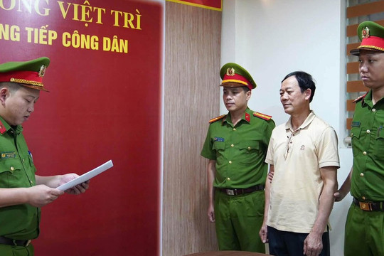 Bắt Giám đốc công ty 'hứa' đưa tiền lãnh đạo xã để khai thác đất
