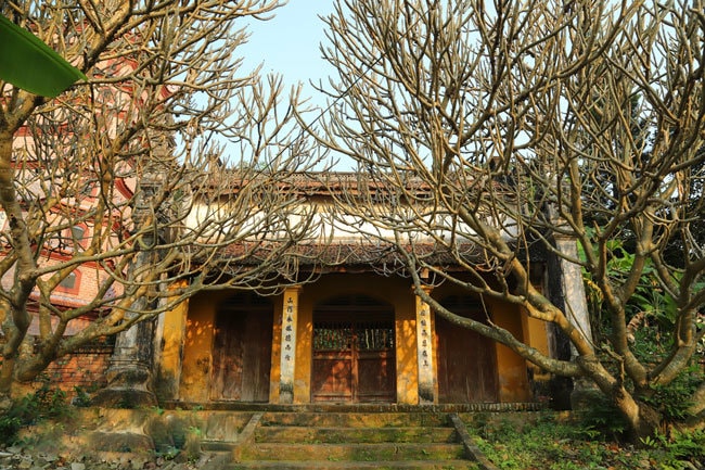 Độc đáo ngôi chùa cổ với nhục thân nhà sư 300 tuổi ở Bắc Ninh