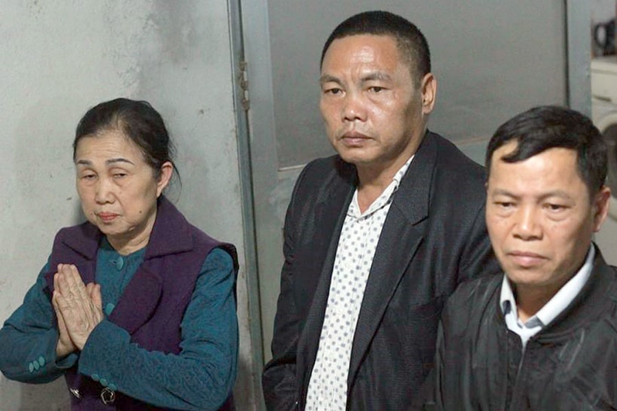 Mẹ tài xế xe khách tông chết 7 người ở Vĩnh Phúc cầu xin sự tha thứ từ gia đình nạn nhân