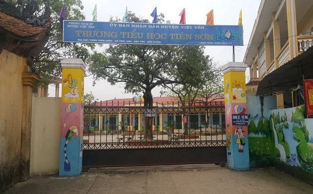 Điều chuyển thầy giáo "sờ mông, sờ đùi" học sinh