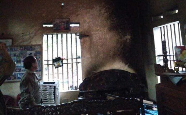 Con gái nghiện cờ bạc tưới xăng thiêu sống mẹ ruột trong đêm