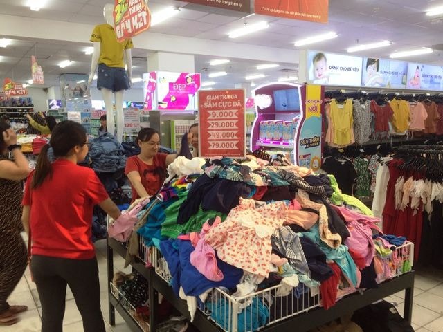 Doanh nghiệp may mặc vẫn có thể phá sản dù Big C mở lại đơn hàng?