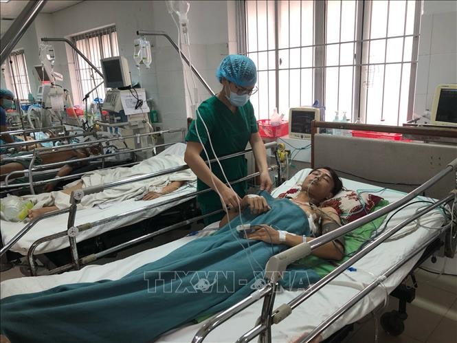 Cứu sống nam thanh niên bị cây sắt đâm xuyên phổi