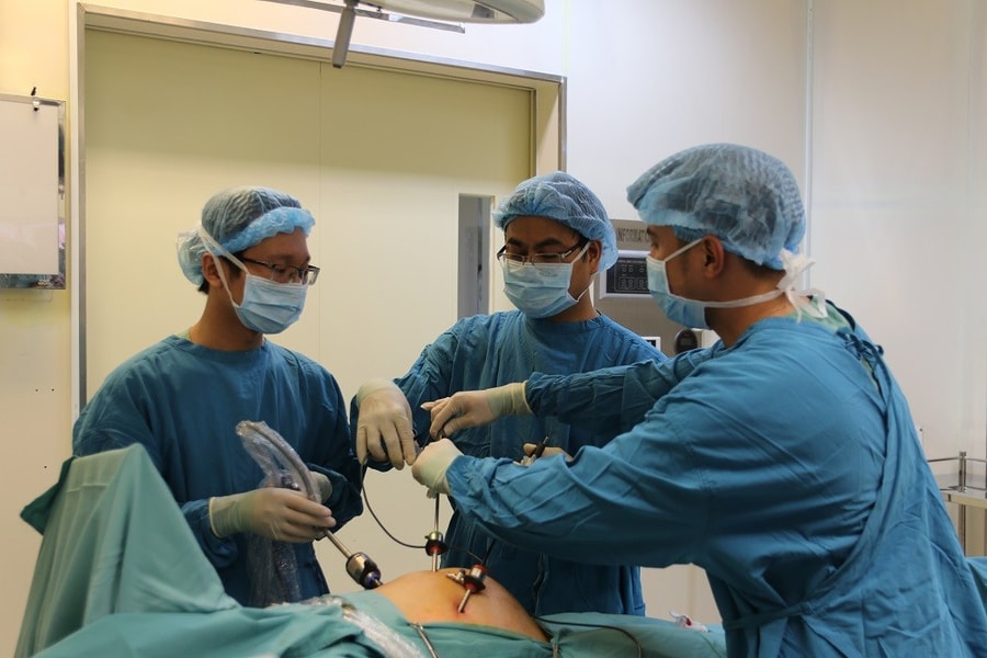 Phẫu thuật nội soi viêm ruột thừa cho thai phụ mang thai 33 tuần