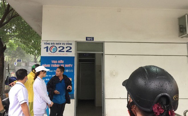 Tài xế xe buýt tử vong bí ẩn sau tiếng hét lớn trong nhà vệ sinh