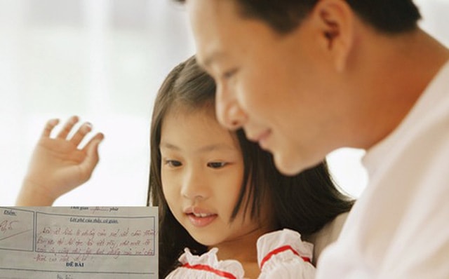 Bài văn tả bố được 9,5 điểm của học sinh lớp 7 khiến dân mạng xúc động