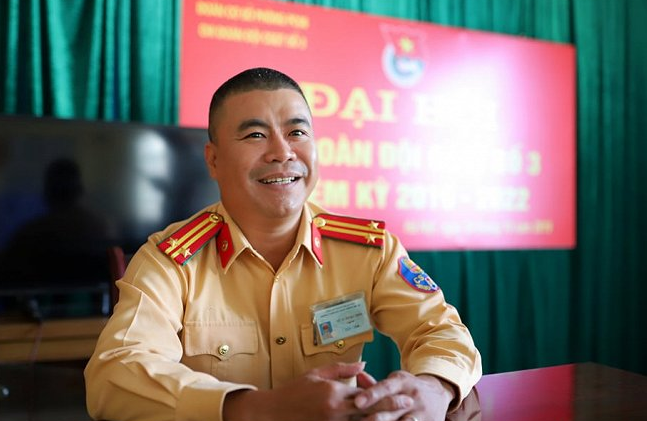 Phó Thủ tướng gửi thư khen CSGT cứu người trong vụ xe Mercedes gây tai nạn ở Hà Nội