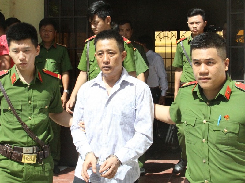 Cựu Trung úy CSGT Đồng Nai bắn chết bạn trai của con người tình bị 18 năm tù