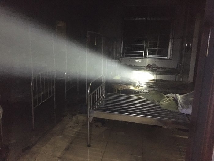 Ảnh: Hiện trường tan hoang vụ nam bệnh nhân đốt bệnh viện, hành hung nữ điều dưỡng