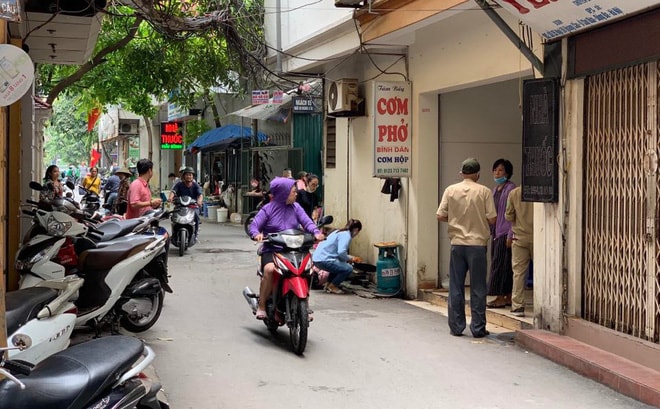 Hà Nội: Nam sinh tử vong trong tư thế treo cổ